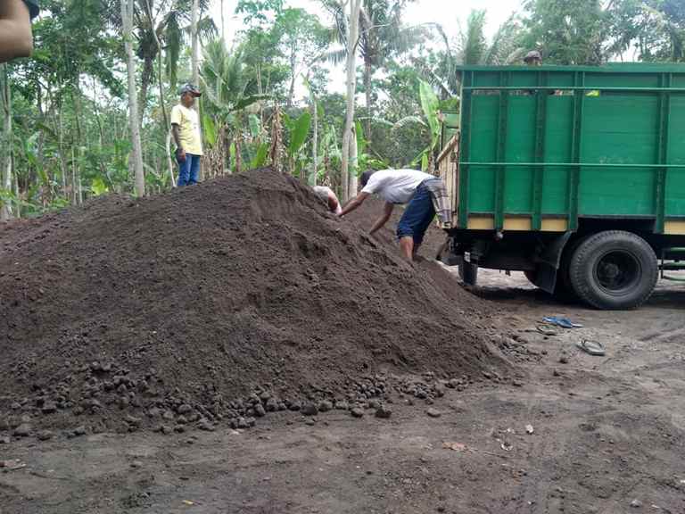  Harga  Pasir  Merapi 1  truk  di Gunungpati Semarang Dlidir 